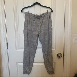 Vuori Heather Gray Women's Joggers